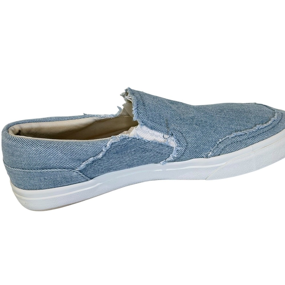 Lucky Brand Denim Slip On Sneakers Light Wash Frayed Distressed Shoes Women's 9M - Picture 6 of 8
